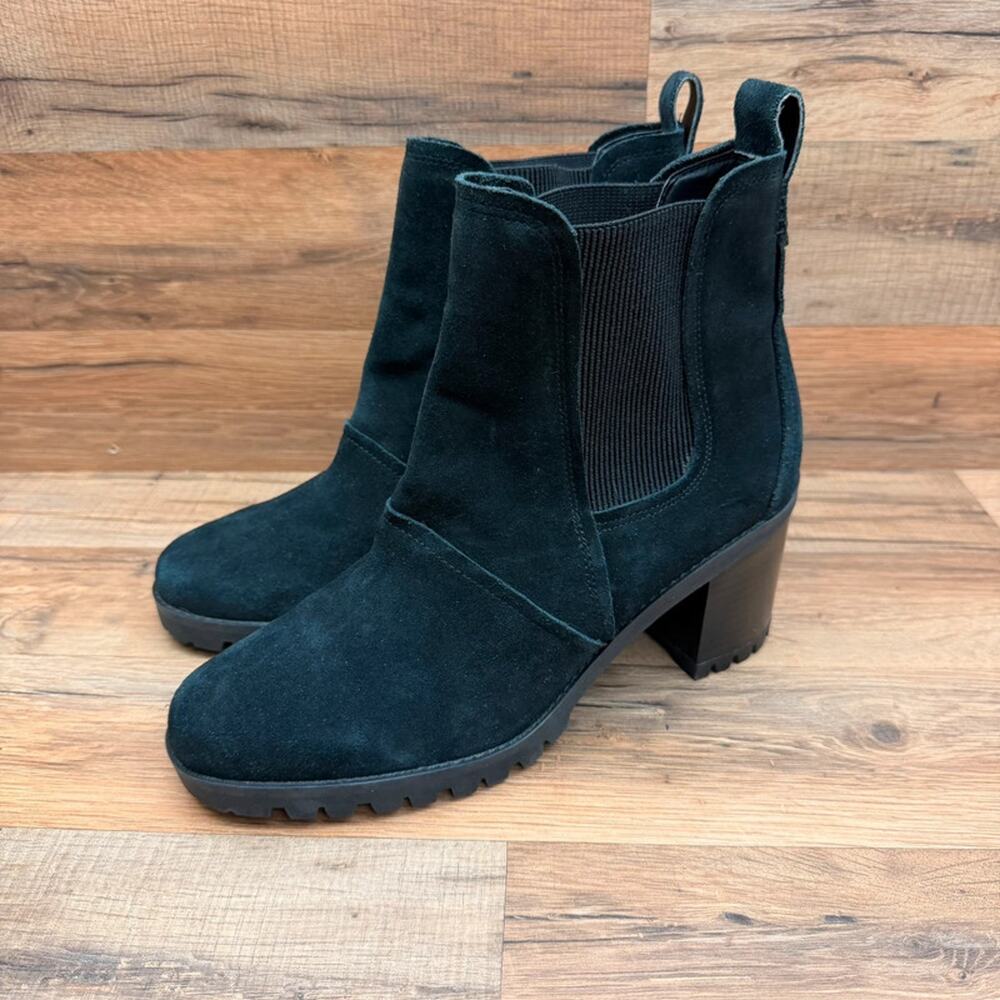 UGG Hazel Women Size 10 Waterproof Chelsea Ankle Boots Black lightly